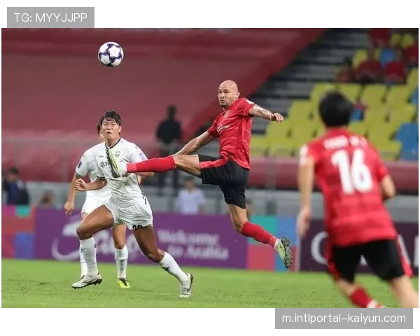 蹇韬多次神扑力保城门 蓉城小将成亚冠最大发现